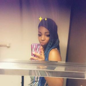 Meet your Posher, Lashundra